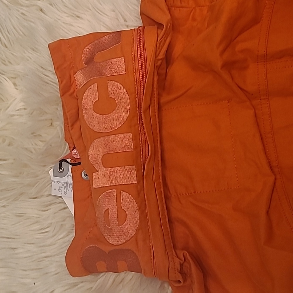Bench Hoodie - Picture 4 of 5